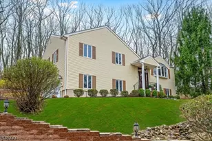 24 Lord William Penn Dr, Morris Township, NJ 07960 - Photo 3