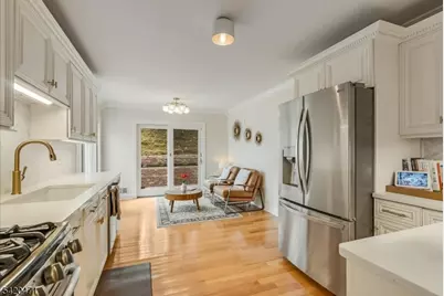 24 Lord William Penn Dr, Morris Township, NJ 07960 - Photo 9