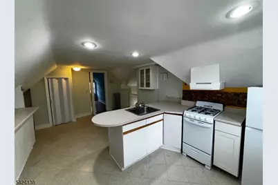 160 Chestnut St #2, Montclair, NJ 07042 - Photo 7