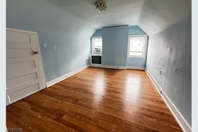 160 Chestnut St #2, Montclair, NJ 07042 - Photo 11