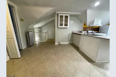 160 Chestnut St #2, Montclair, NJ 07042 - Photo 5
