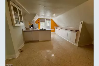 160 Chestnut St #2, Montclair, NJ 07042 - Photo 13