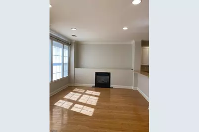 258 Riverwalk Way, Clifton, NJ 07014 - Photo 3