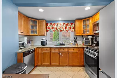34 Avenue B, Haledon, NJ 07508 - Photo 5