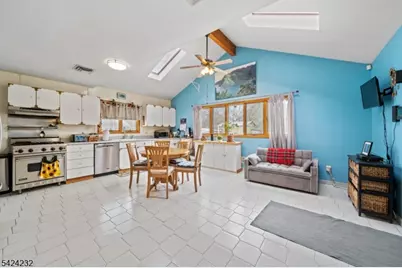 44 Scott Ter, Clifton, NJ 07013 - Photo 5