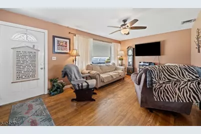 44 Scott Ter, Clifton, NJ 07013 - Photo 3