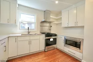 25 Sanford Ave First Floor, Belleville, NJ 07109 - Photo 9