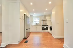 25 Sanford Ave First Floor, Belleville, NJ 07109 - Photo 5