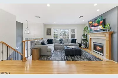 1 Chalen Ct, Pequannock Township, NJ 07444 - Photo 5