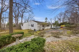 14 Mabro Dr, Denville, NJ 07834 - Photo 3