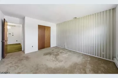 14 Mabro Drive, Denville, NJ 07834 - Photo 33