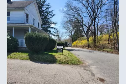 5 Locust St, Wanaque, NJ 07420 - Photo 23