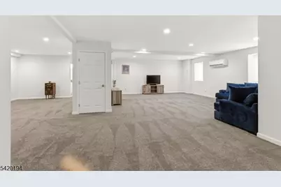 2 Bluffs Ct, Hamburg, NJ 07419 - Photo 35