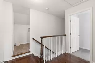 2 Bluffs Ct, Hamburg, NJ 07419 - Photo 25