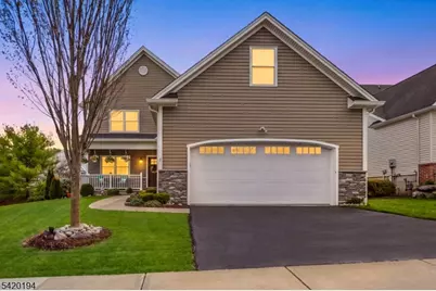 2 Bluffs Ct, Hamburg, NJ 07419 - Photo 3