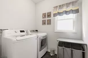 2 Bluffs Ct, Hamburg, NJ 07419 - Photo 17