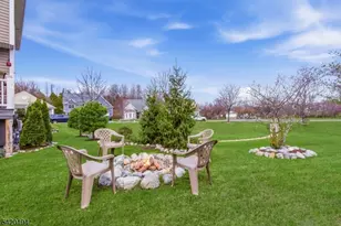 2 Bluffs Ct, Hamburg, NJ 07419 - Photo 43