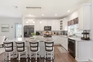2 Bluffs Ct, Hamburg, NJ 07419 - Photo 13