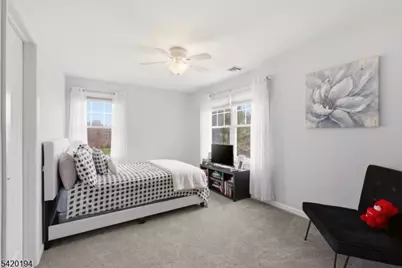 2 Bluffs Ct, Hamburg, NJ 07419 - Photo 27