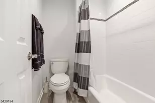 2 Bluffs Ct, Hamburg, NJ 07419 - Photo 29