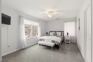 2 Bluffs Ct, Hamburg, NJ 07419 - Photo 25