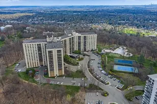 2 Claridge Dr, Verona Twp., NJ 07044 - Photo 29