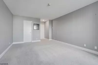 2 Claridge Dr #7KE, Verona Twp., NJ 07044 - Photo 17