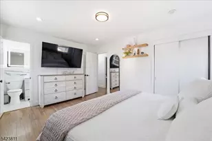 38 Holiday Dr, Hopatcong, NJ 07843 - Photo 19