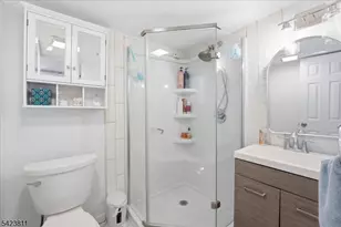 38 Holiday Dr, Hopatcong, NJ 07843 - Photo 31