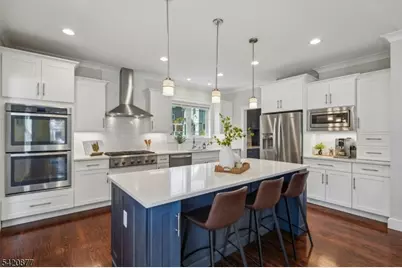 53 Madisonville Rd, Bernards Township, NJ 07920 - Photo 11