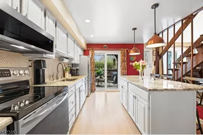 124 Bluebird Dr, Hillsborough Township, NJ 08844 - Photo 9