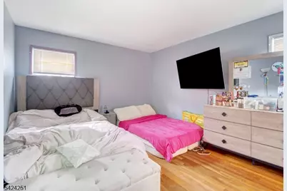 221 Chincopee Ave, Hopatcong, NJ 07843 - Photo 5