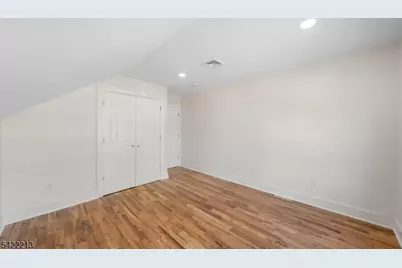 77 Greenbrook Rd, Middlesex, NJ 08846 - Photo 13