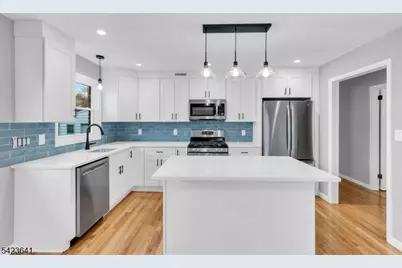 24A Hollywood Ave, Cranford Township, NJ 07016 - Photo 17