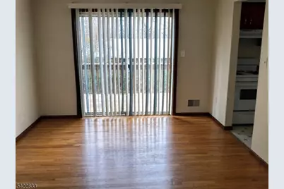 125 Alcorne St, Franklin Township, NJ 08873 - Photo 3