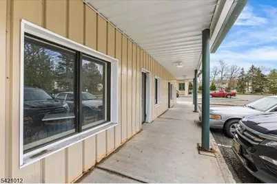 50 Hopatchung Rd, Hopatcong, NJ 07843 - Photo 9