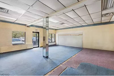 50 Hopatchung Rd, Hopatcong, NJ 07843 - Photo 5