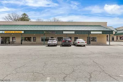 50 Hopatchung Rd, Hopatcong, NJ 07843 - Photo 11