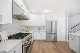 90 Glen Rock Rd, Cedar Grove, NJ 07009 - Photo 13