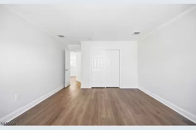 90 Glen Rock Rd, Cedar Grove, NJ 07009 - Photo 35