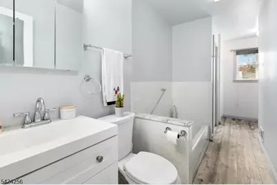 44 James Avenue, Clark Township, NJ 07066 - Photo 15