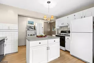 44 James Ave, Clark Township, NJ 07066 - Photo 7