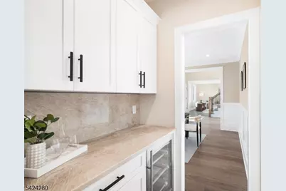 9 Brookside Dr, Warren Township, NJ 07059 - Photo 5