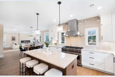 9 Brookside Dr, Warren Township, NJ 07059 - Photo 11