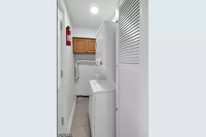 130 Glenbrook Pkwy, Englewood, NJ 07631 - Photo 11