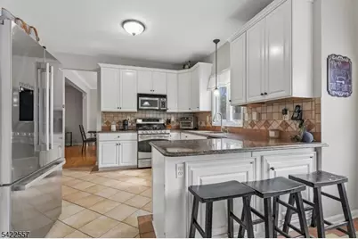 234 Jackson St, Bridgewater, NJ 08807 - Photo 9