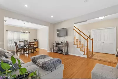 234 Jackson St, Bridgewater, NJ 08807 - Photo 5