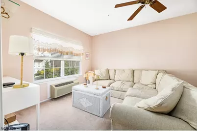 9211 Richmond Rd #211, West Milford, NJ 07480 - Photo 7