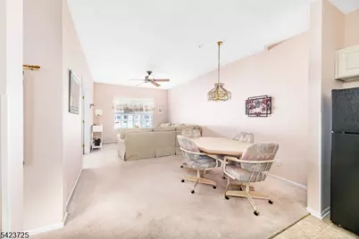 9211 Richmond Rd #211, West Milford, NJ 07480 - Photo 11