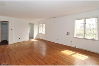1495 Fox Trl, Mountainside, NJ 07092 - Photo 25